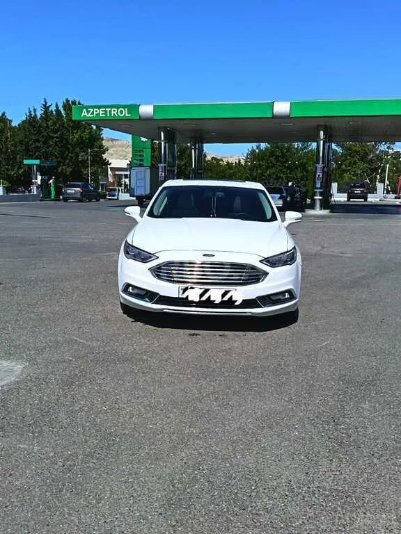 Ford Fusion (North America) — фото 1/4