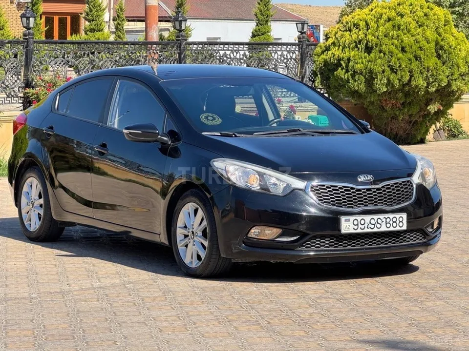 Kia K3 — foto 2/4