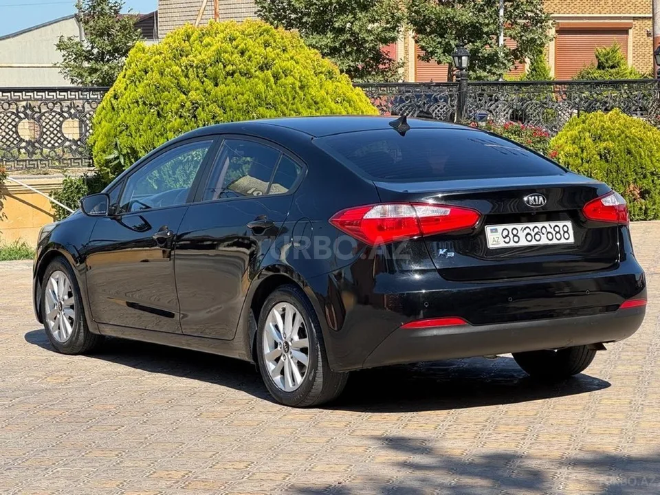 Kia K3 — foto 3/4