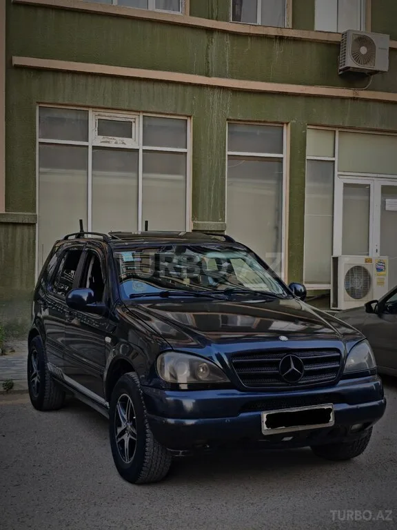 Mercedes ML 320 — фото 3/4