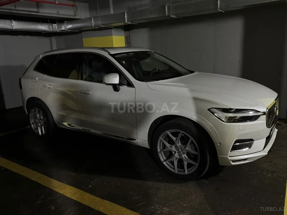 Volvo XC60 — foto 2/4