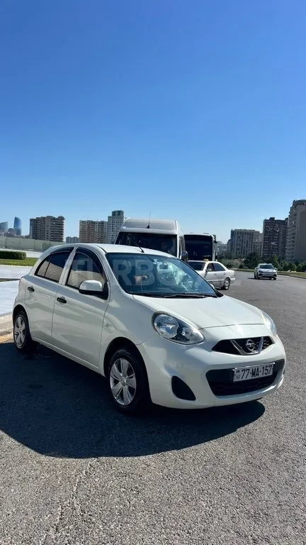 Nissan March — foto 1/4