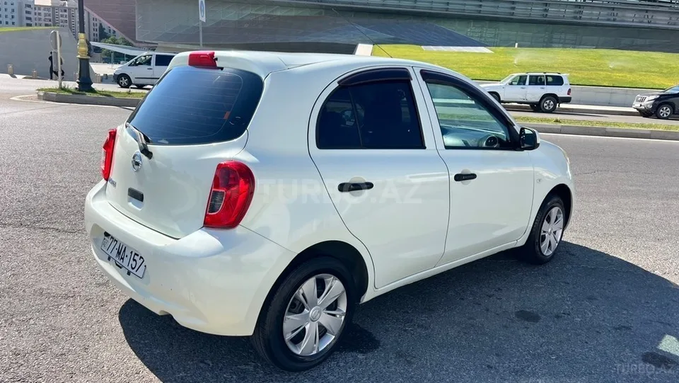 Nissan March — foto 3/4