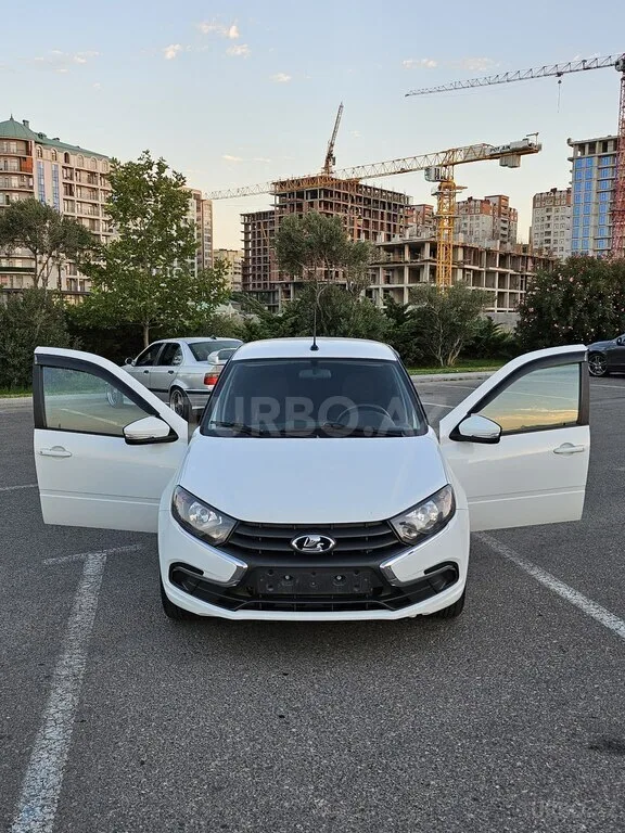 LADA (VAZ) Granta — foto 1/4