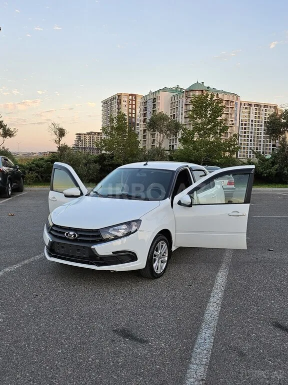 LADA (VAZ) Granta — foto 2/4