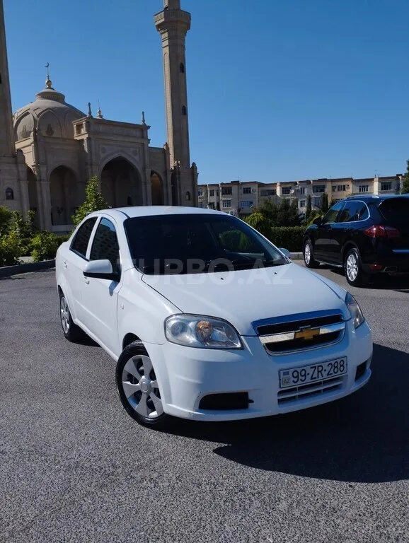 Chevrolet Aveo — foto 1/4