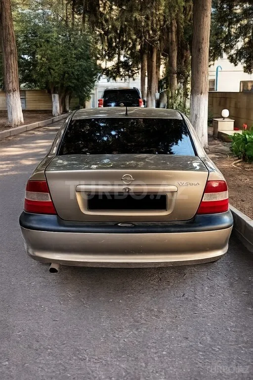 Opel Vectra — фото 2/4