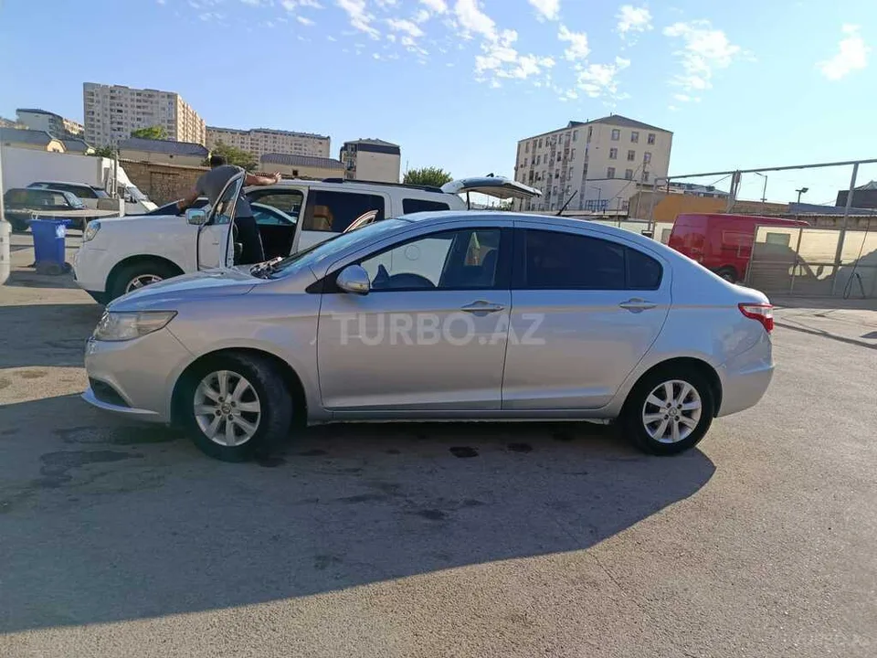Dongfeng Aeolus S30 — foto 4/4