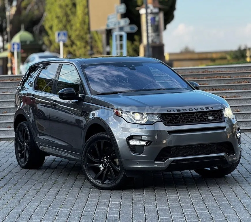 Land Rover Discovery Sport — foto 1/4