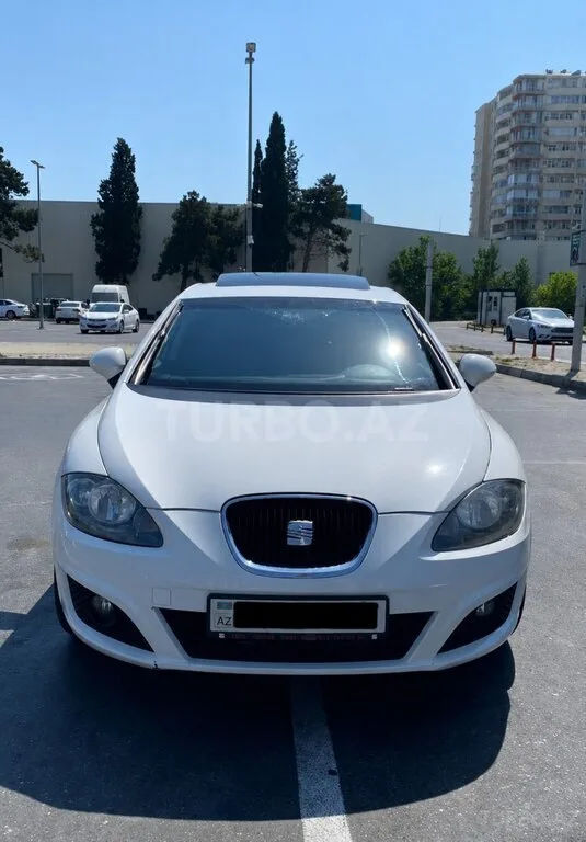 SEAT Leon — фото 1/4