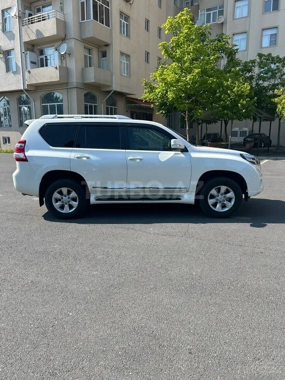 Toyota Land Cruiser Prado — foto 4/4