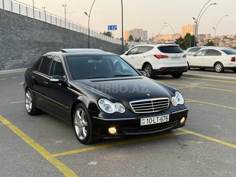 Mercedes C 230 — foto 3/4