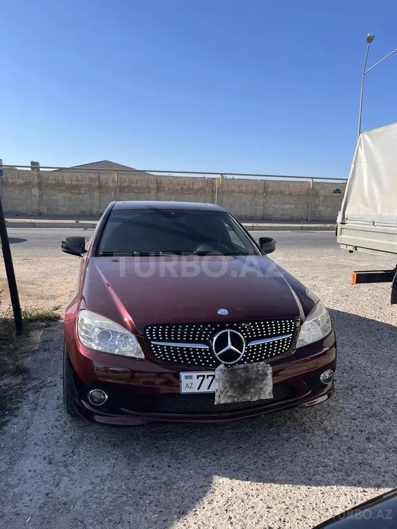 Mercedes C 300 — foto 1/4