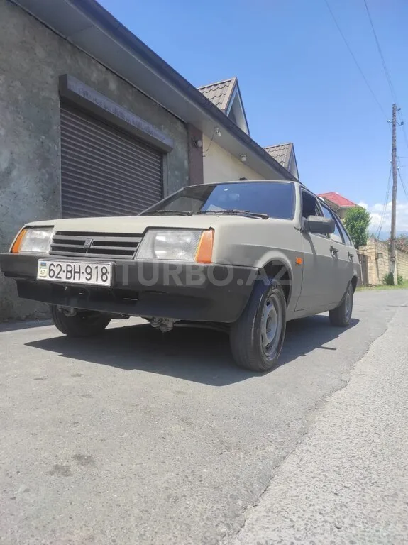 LADA (VAZ) 2109 — foto 1/4