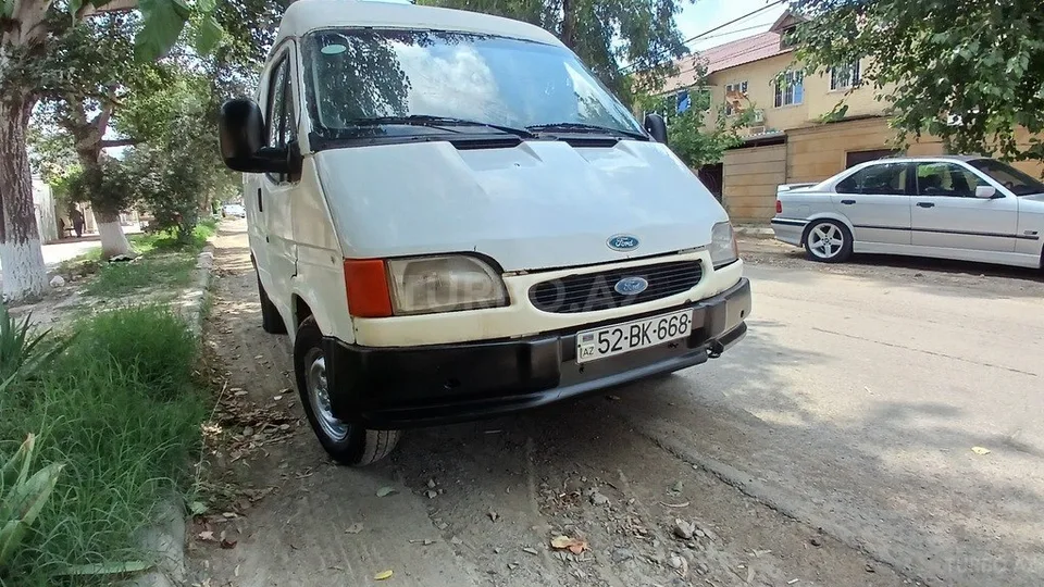 Ford Transit — foto 2/4