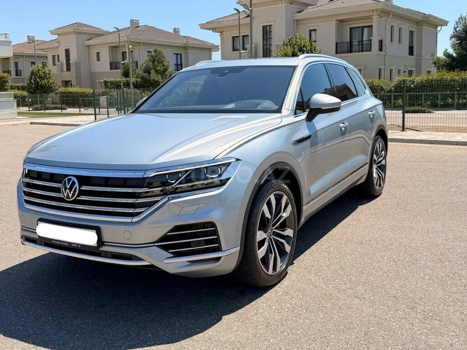 Volkswagen Touareg — foto 4/4