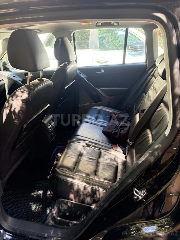 Volkswagen Tiguan — foto 4/4