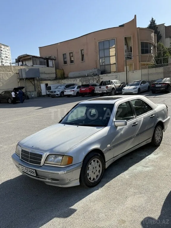 Mercedes C 220 — foto 4/4