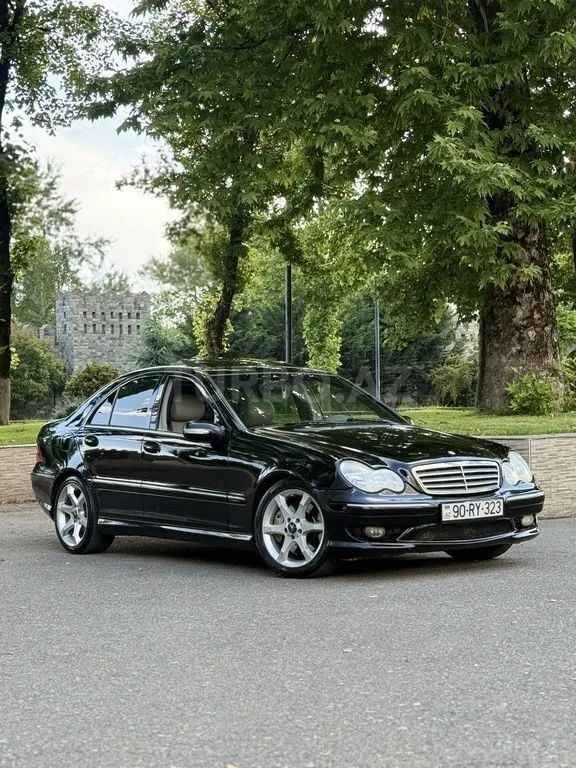 Mercedes C 230 — foto 3/4