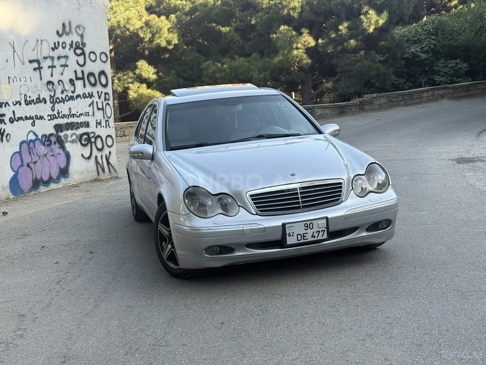 Mercedes C 240 — foto 1/4