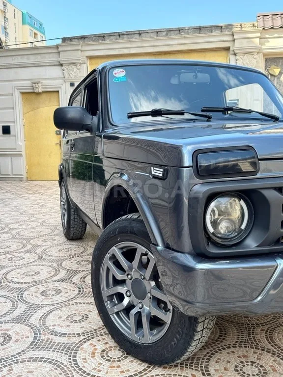 LADA (VAZ) Niva — foto 3/4