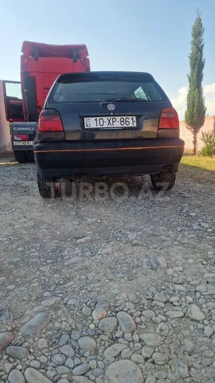 Volkswagen Golf — foto 2/4