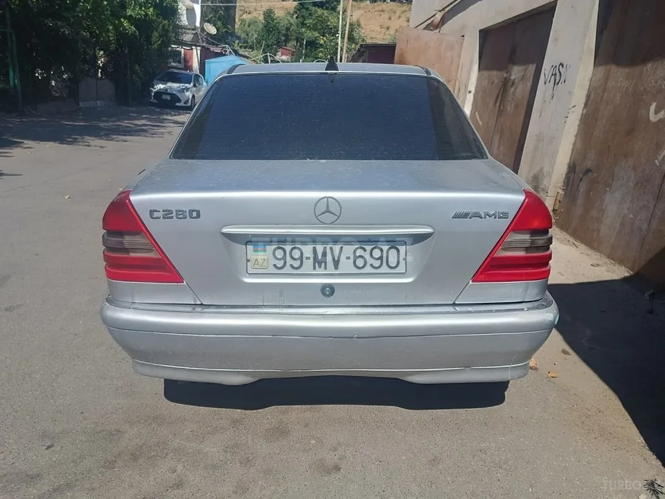 Mercedes C 280 — foto 3/4