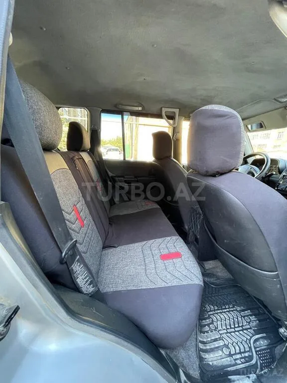 Mitsubishi Pajero io — foto 2/4