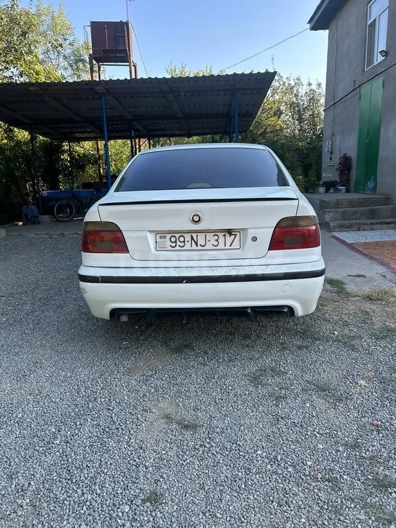 BMW 523 — foto 2/4