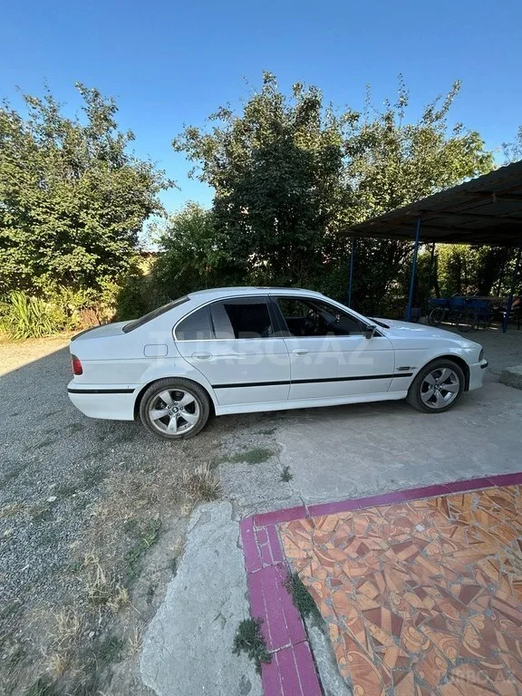 BMW 523 — foto 3/4