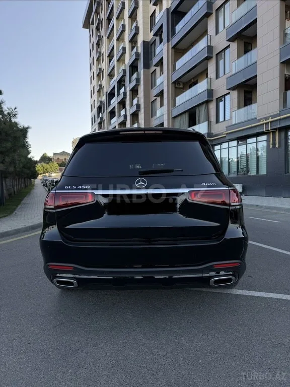 Mercedes GLS 450 4MATIC — foto 2/4