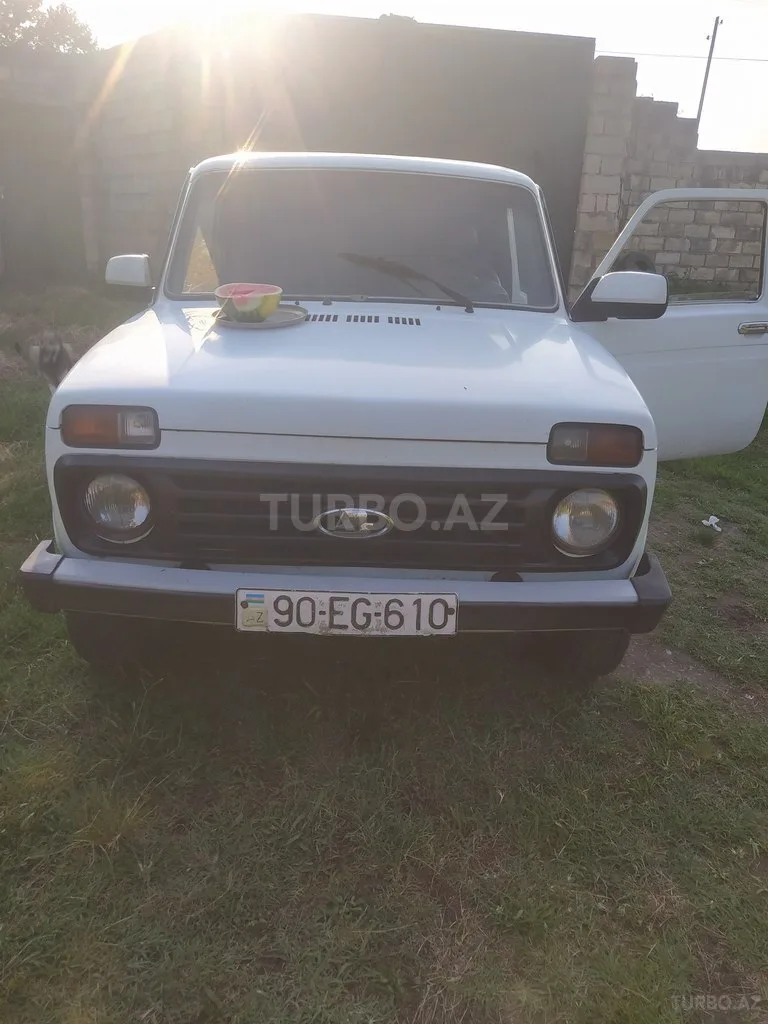 LADA (VAZ) Niva — foto 1/4