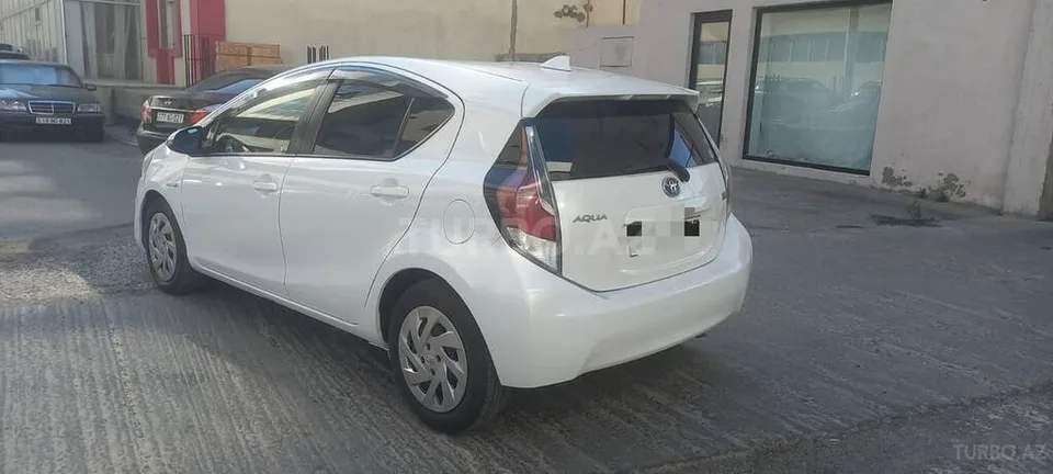 Toyota Aqua — foto 4/4