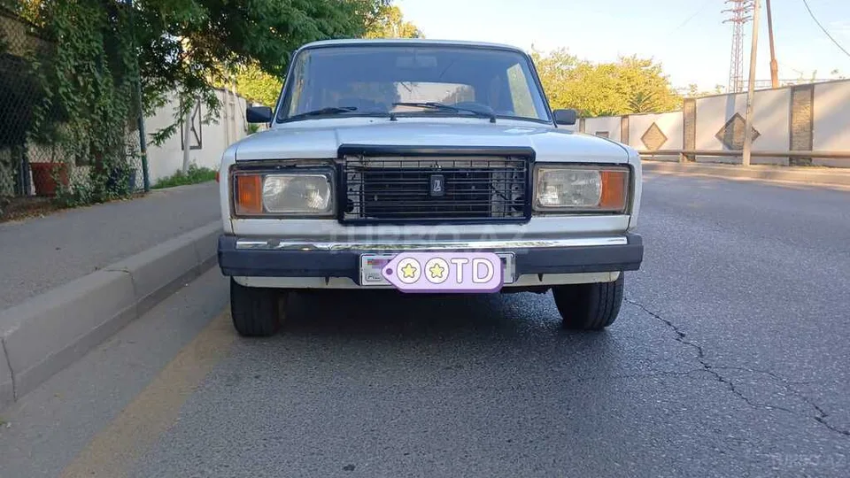 LADA (VAZ) 2107 — foto 2/4