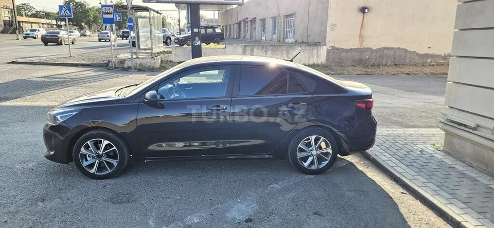 Kia Rio — foto 3/4