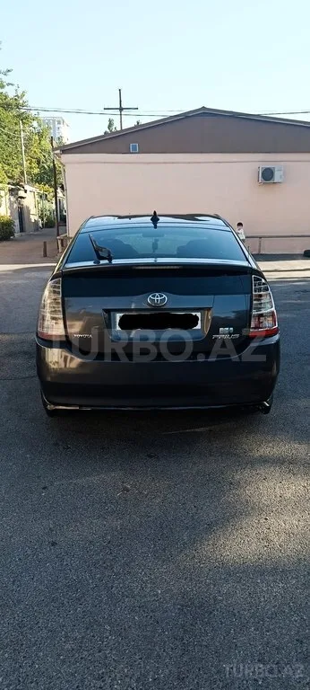 Toyota Prius — foto 2/4