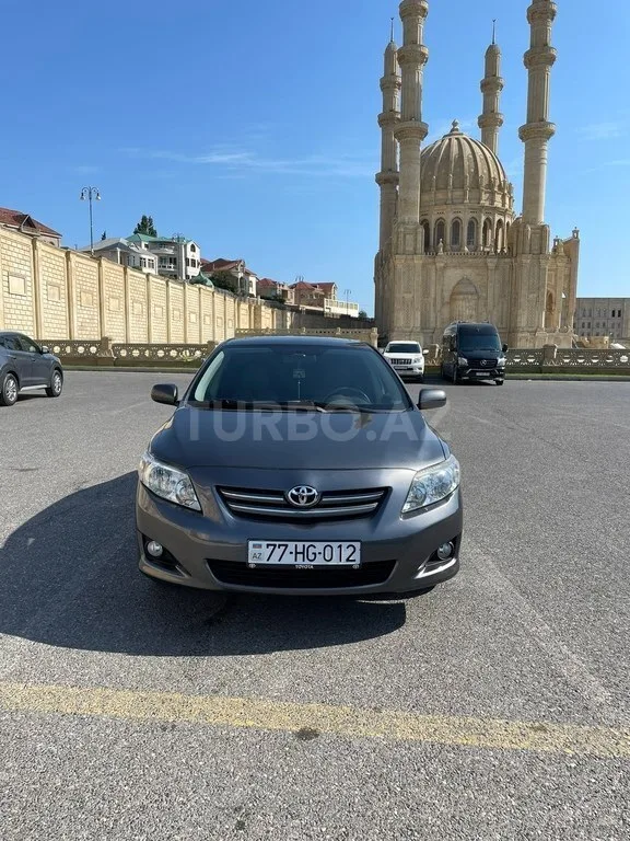 Toyota Corolla — foto 2/4