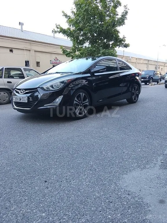 Hyundai Elantra — foto 4/4