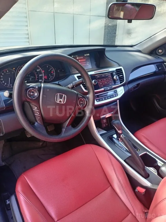 Honda Accord — foto 2/4
