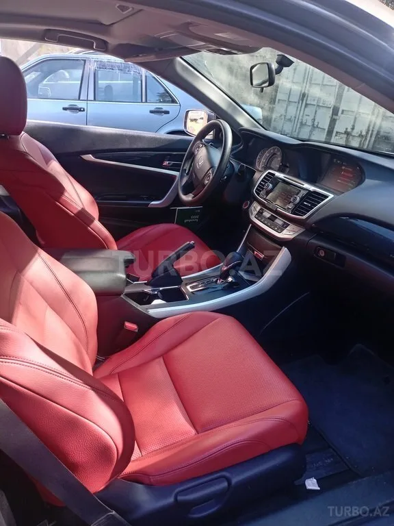 Honda Accord — foto 4/4