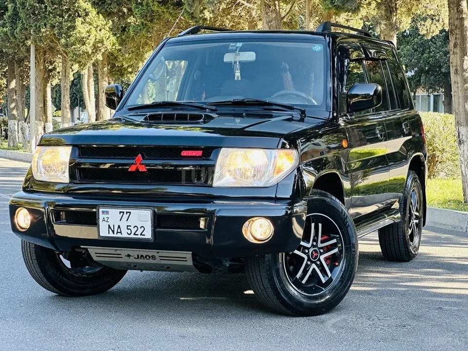 Mitsubishi Pajero io — foto 2/4