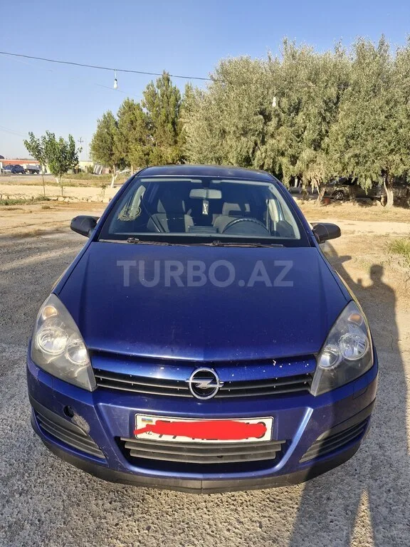 Opel Astra — foto 1/4