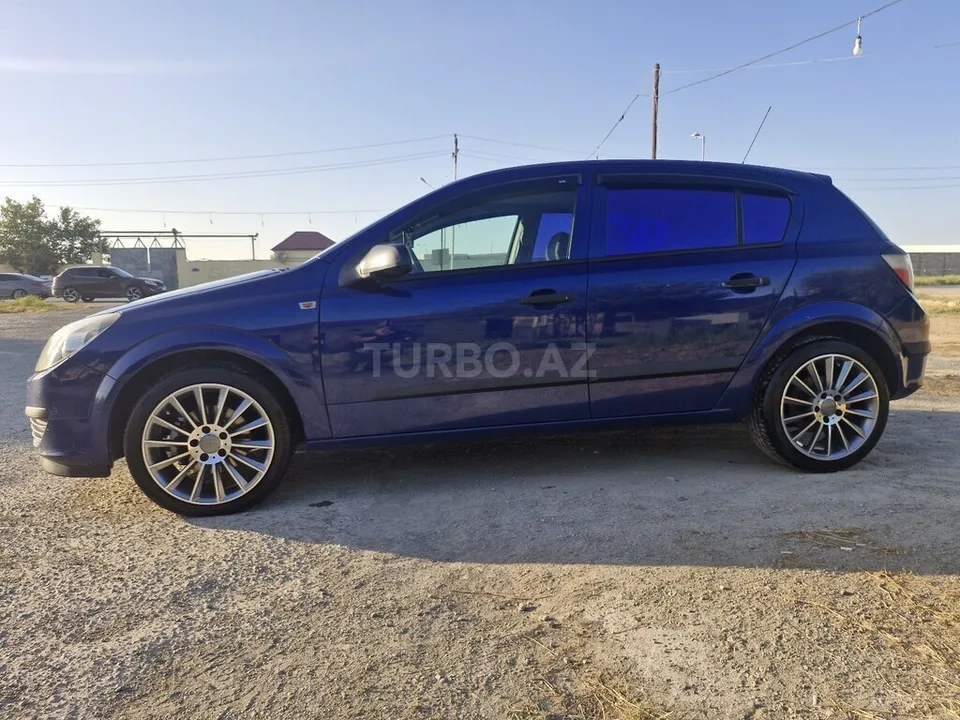Opel Astra — foto 3/4