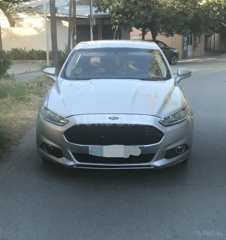 Ford Fusion (North America) — foto 1/4