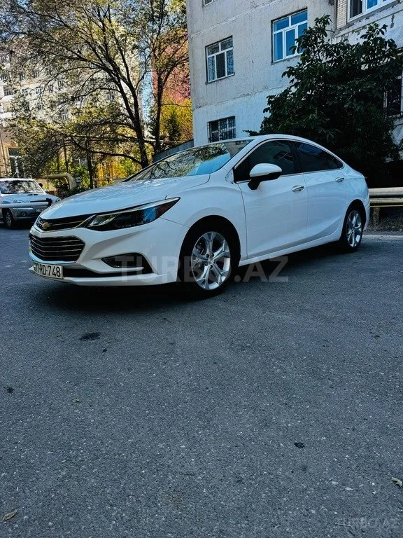 Chevrolet Cruze — фото 1/4