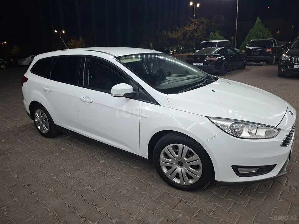 Ford Focus — foto 4/4