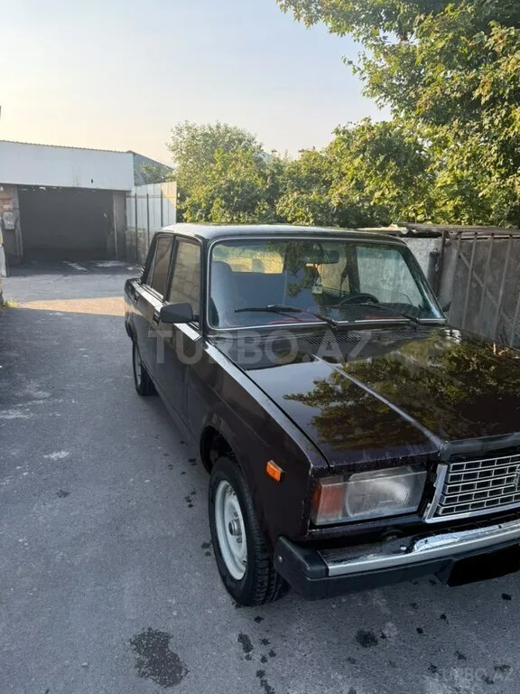 LADA (VAZ) 2107 — foto 2/4