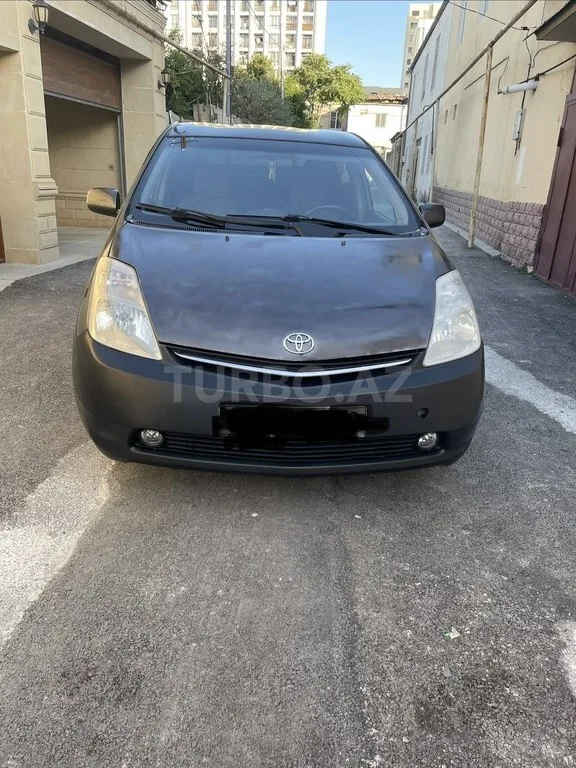 Toyota Prius — foto 3/4
