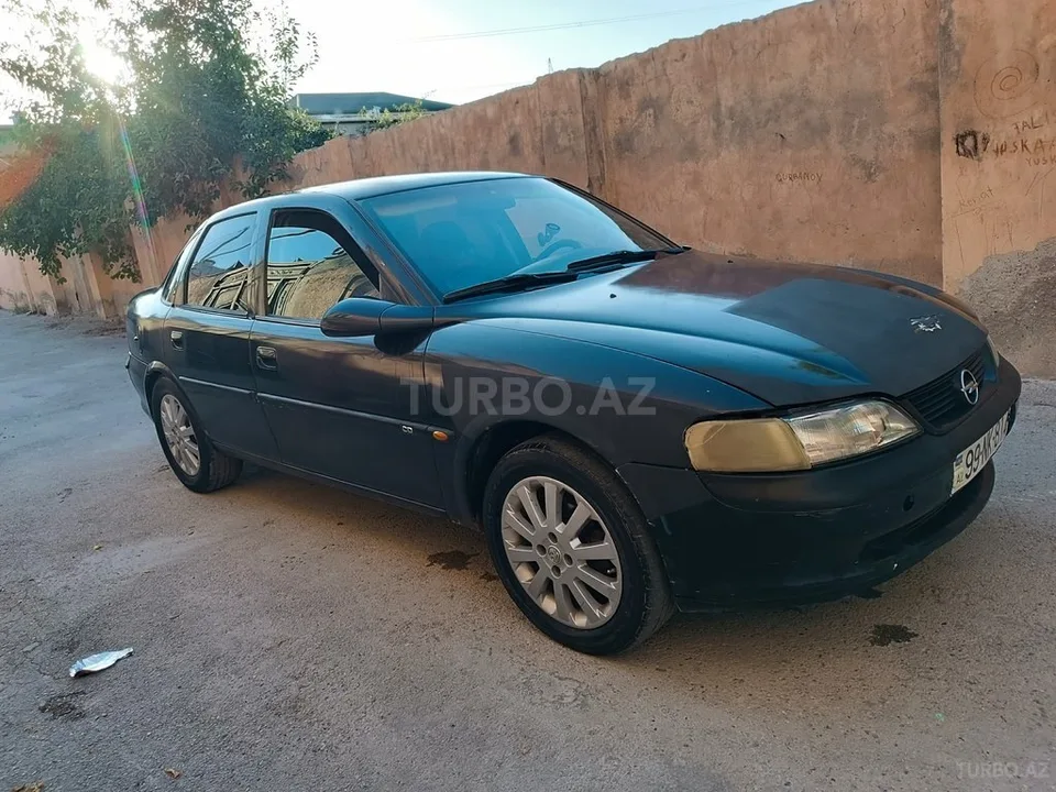 Opel Vectra — foto 1/4