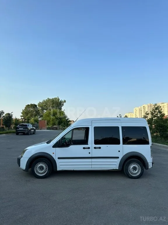 Ford Tourneo Connect — foto 3/4
